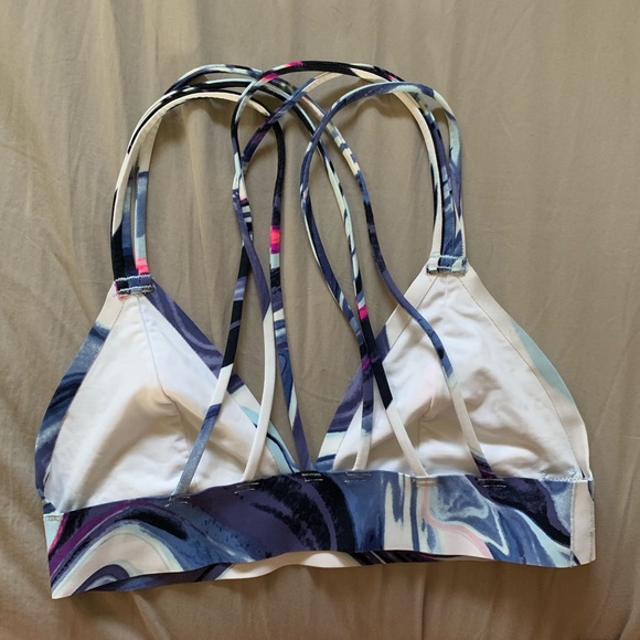 Adorable VS Brallete - Picture 3 of 3